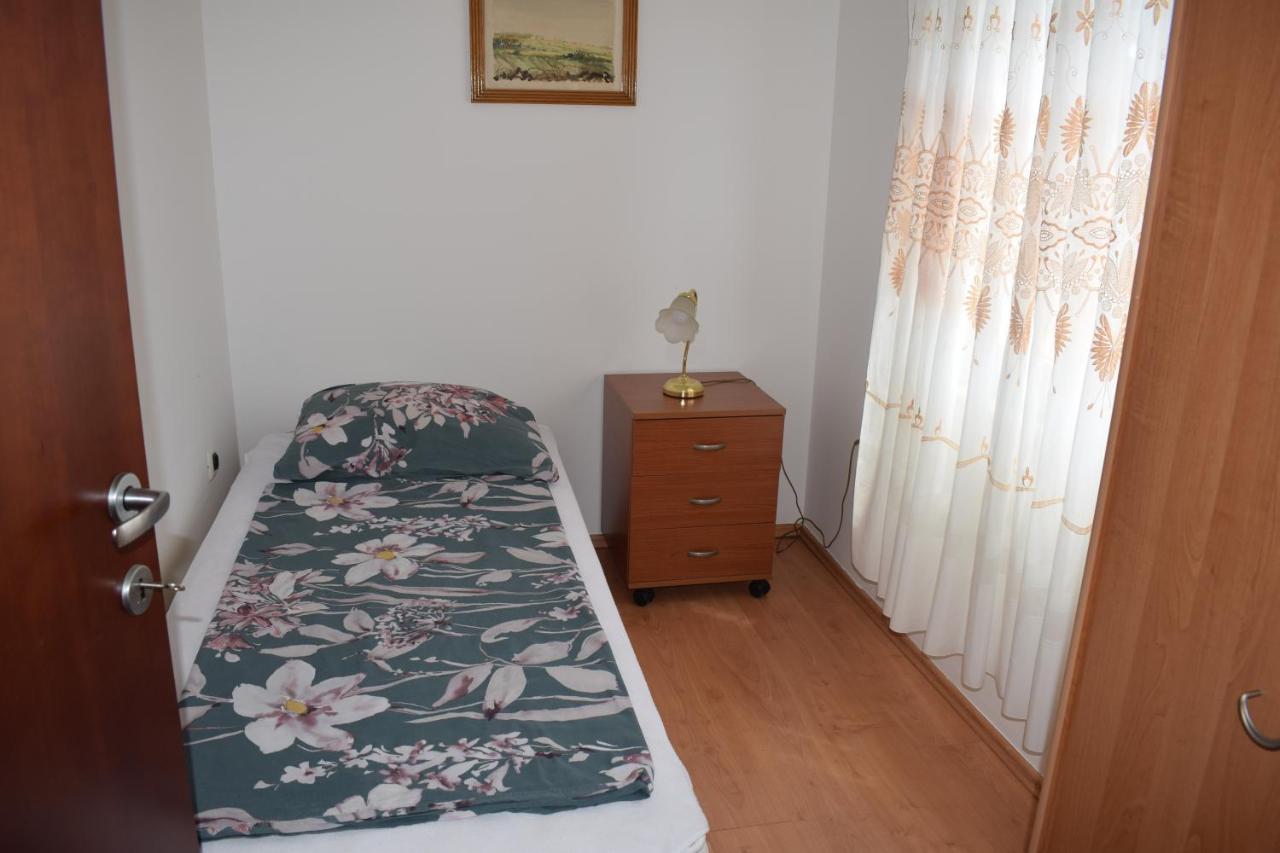 Esperanza Apartment Πούλα Εξωτερικό φωτογραφία